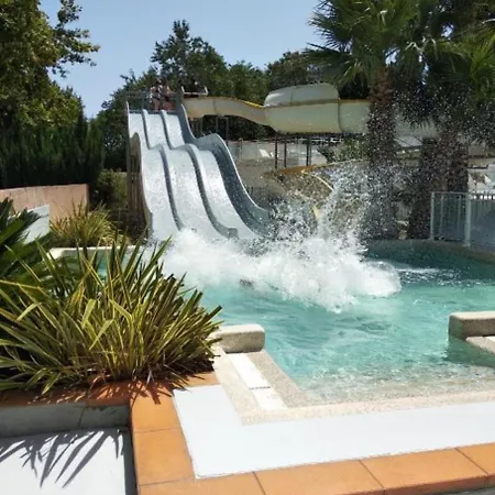 Campeggio Le Parc Des 7 Fonts